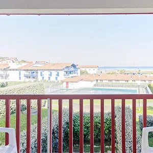 zirli-island-bidart-front-de-mer-piscine-tennis-wifi-parking.biarritzhotels.info/